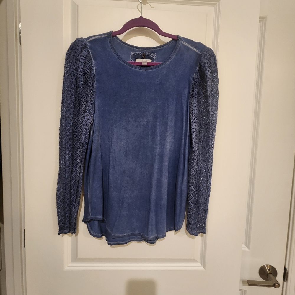 Cupio Blue Large Top Lace Sleeveless